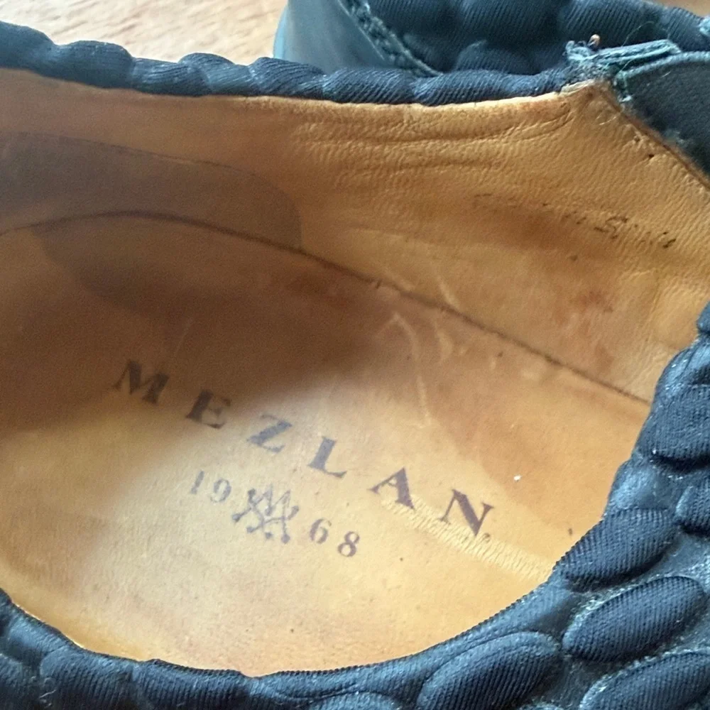 Mezlan Black Textured Sneakers